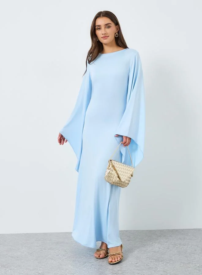 ستايلي فستان طويل بديكون بأكمام جرس